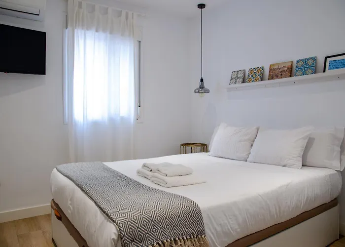 Apartamento Moderno En Triana 2 Dormitorios Y Aire Acondicionado