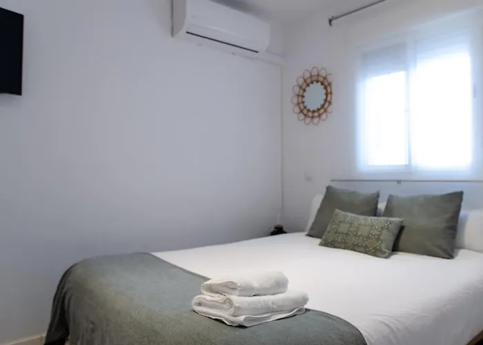 Apartamento Moderno En Triana 2 Dormitorios Y Aire Acondicionado